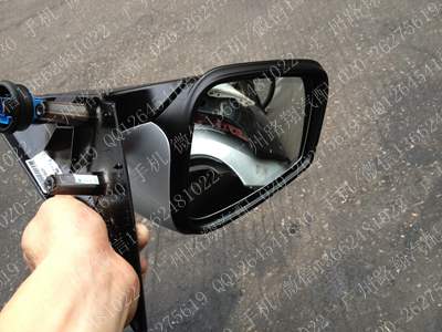宝马760LI倒车镜