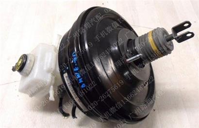 宝马X5刹车真空泵