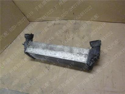 宝马X5中冷器