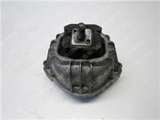 宝马116I发动机机脚胶