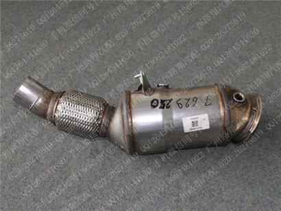 宝马220I三元催化器