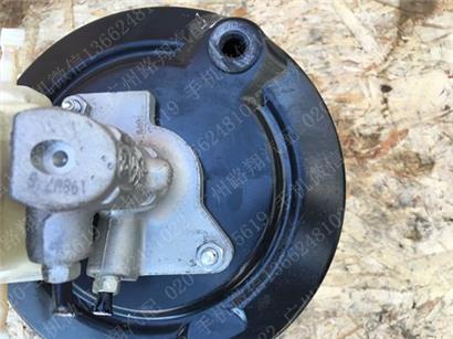 宝马335I刹车真空泵