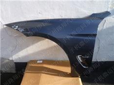 宝马GT320I叶子板