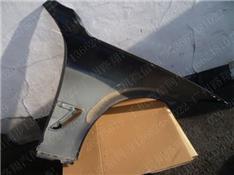 宝马GT335I叶子板