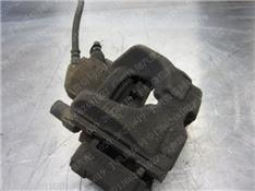 宝马116I刹车分泵