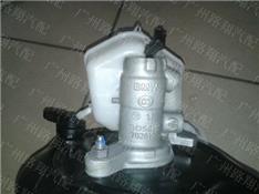 宝马GT328I刹车总泵