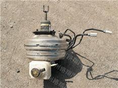 宝马525LI刹车总泵