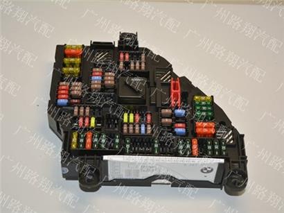 宝马GT535保险丝盒