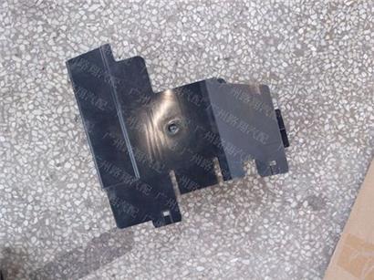 福建奔驰凌特水箱护板