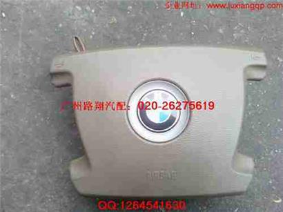 宝马745LI安全气囊