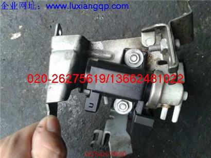 宝马535LI涡轮增压真空调节阀