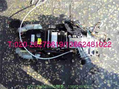 宝马530LI方向机管柱