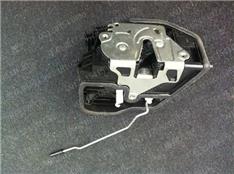 宝马X6车门锁机