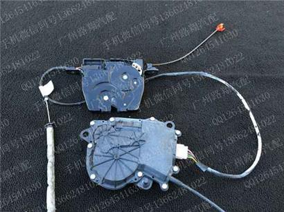 宝马528LI尾箱盖电机