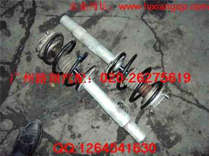 宝马523LI减震器