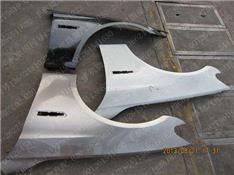 宝马525LI叶子板