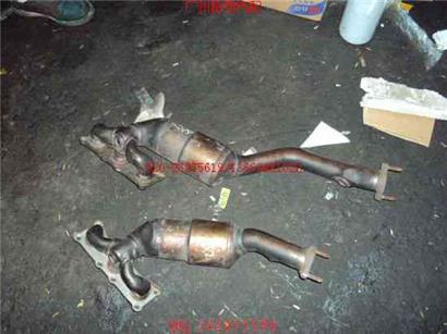 宝马523LI三元催化器