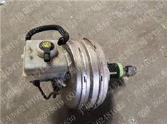 宝马530LI刹车真空泵