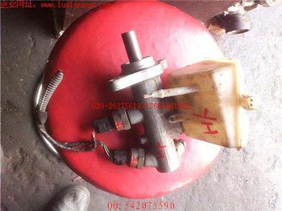 沃尔沃XC90刹车总泵