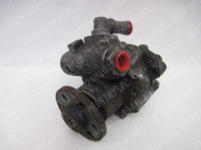 宝马523LI方向机助力泵