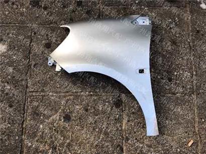 奔驰斯玛特叶子板