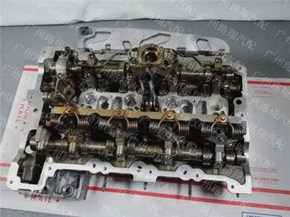 宝马GT320I汽缸盖