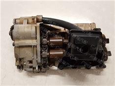 宝马318LI机油泵 