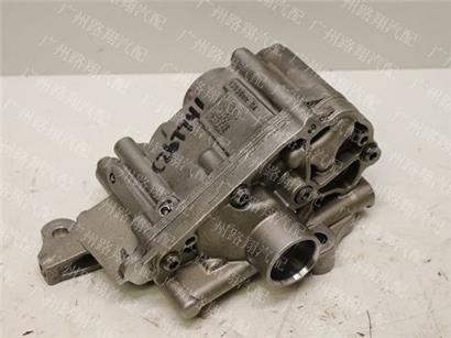 宝马535LI机油泵