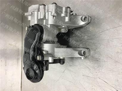 宝马GT320I机油泵