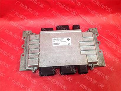 宝马730LI发动机电脑板-DME-ECU