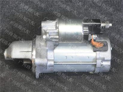 宝马640I起动马达