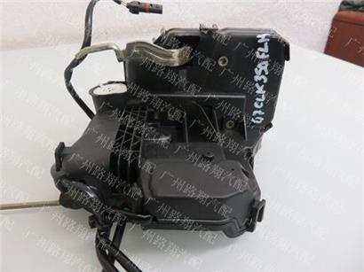 奔驰CLK240车门锁块-209