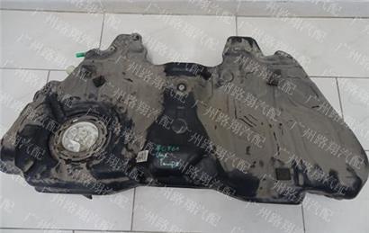 宝马740LI油箱-F02-G12-E66