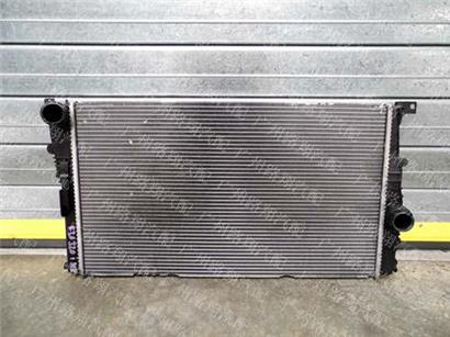 宝马328LI水箱-E90-F35