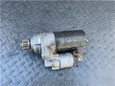 奔驰GLA220起动机-启动机