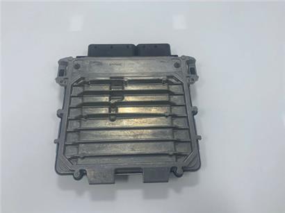 奔驰GLA200发动机模块-着车电脑-拆车件