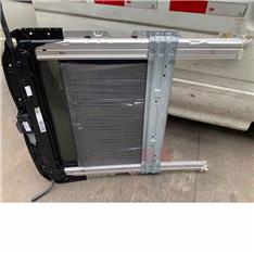 奔驰C180天窗-马达