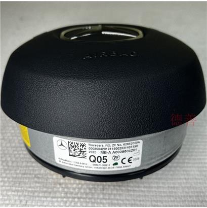 奔驰B200安全气囊