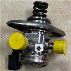 奔驰GLA200高压油泵