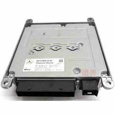 奔驰E350音响放大器