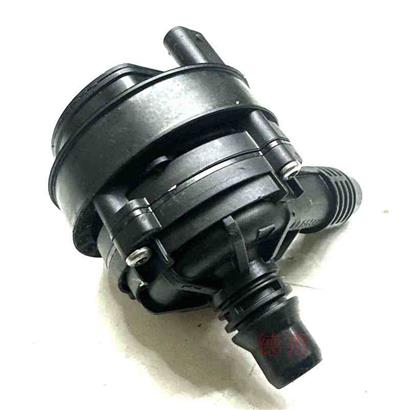 奔驰GLE300电子水泵